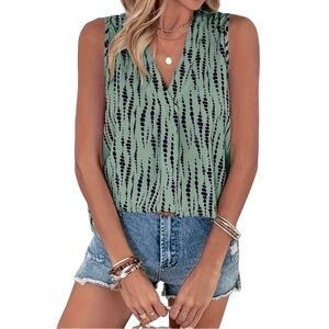 Vibrant Women’s Print Sleeveless V-Neck Blouse Seafoam/Navy Size-L NWT